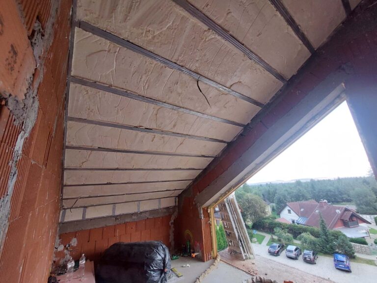 Izolace podkroví apartmánového domu